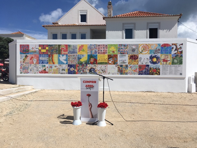 Mural25abril