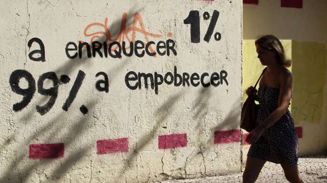2012 10 17 Ricos Pobres Frase