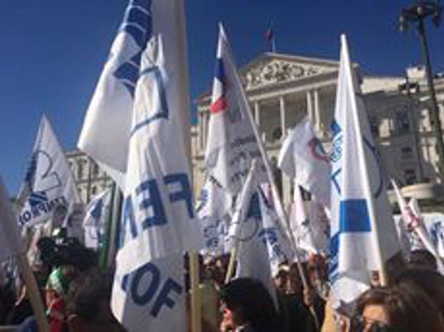 Manif Ar 230