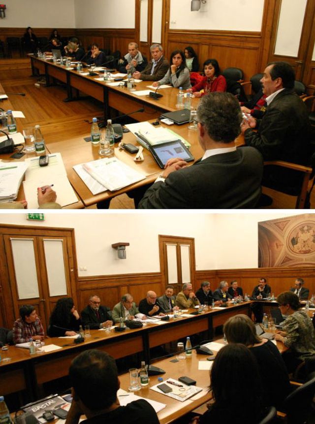 Reuniao (1)