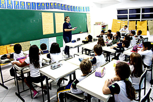 Escola 03 Credito Matheus Tage Dl