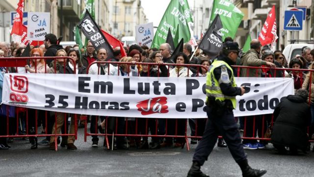 Fnstfps Em Manif