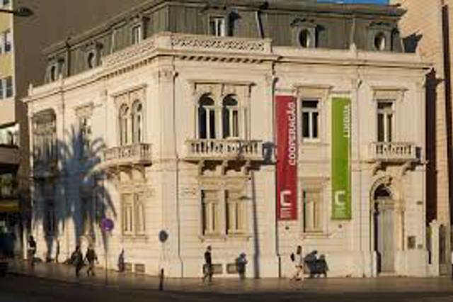 Images (7)