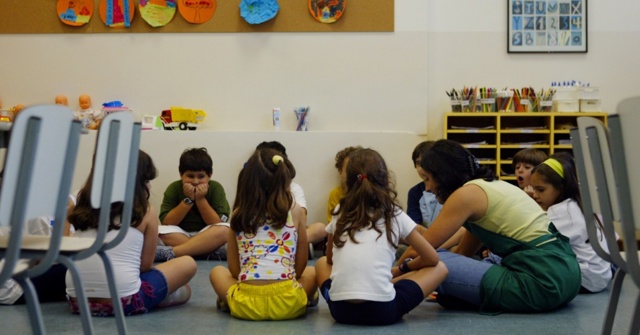 Escola Educacao Infantil Criancas Alfabetizacao 1397049323498 956X500
