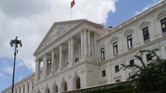 Assembleia20da20republica238938e218098406 400X225
